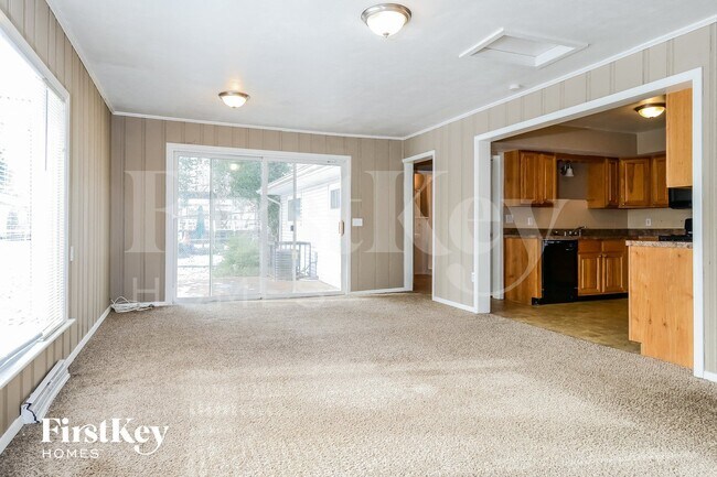 Photo - 6114 Fee Fee Rd