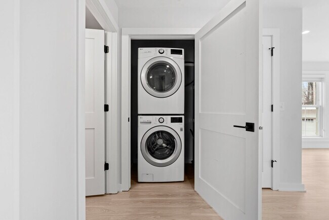 Photo - Harriet Apartments | 4326