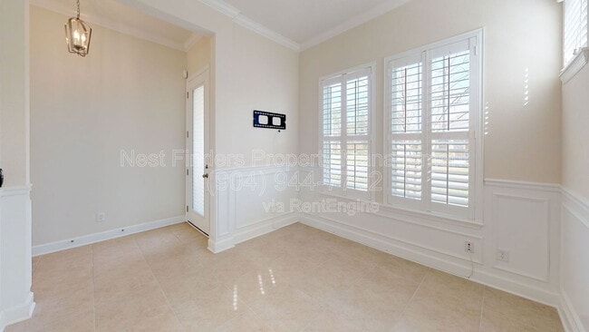 Photo - 203 Southern Oak Dr