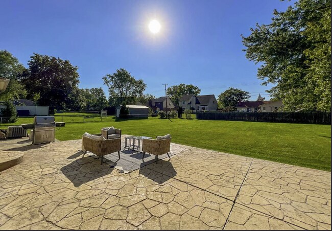 Photo - 23959 Springbrook Dr