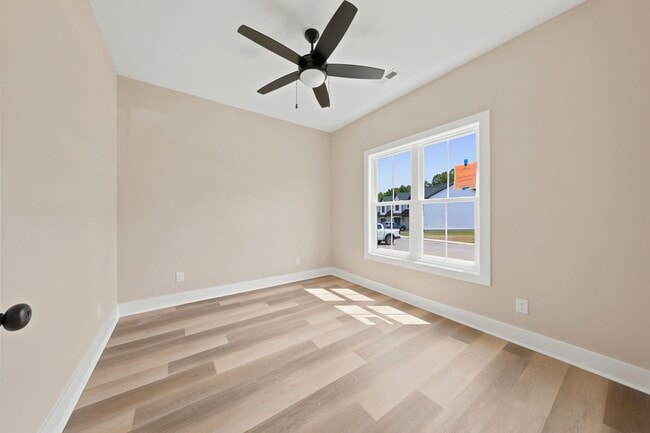 126 Luke Ct