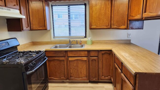 Photo - 275 W 4625 S