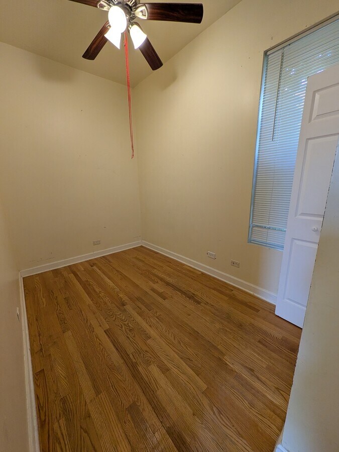 Photo - 5031 S Hermitage Ave