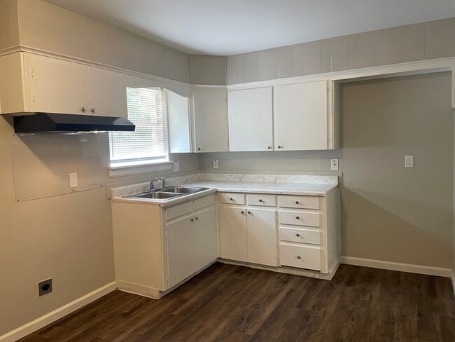 Photo - 7015 Eddy Ln