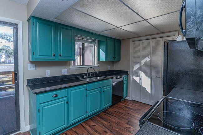 Photo - 2 BR, 2.5 BA Townhouse close to SJAFB! Newly renovated!