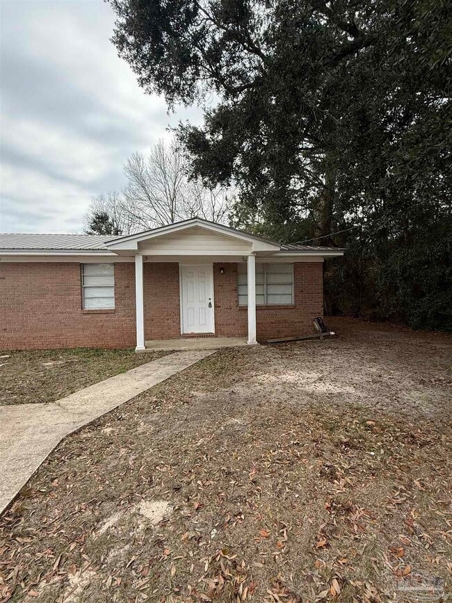 Building Photo - 2605 Talbert St