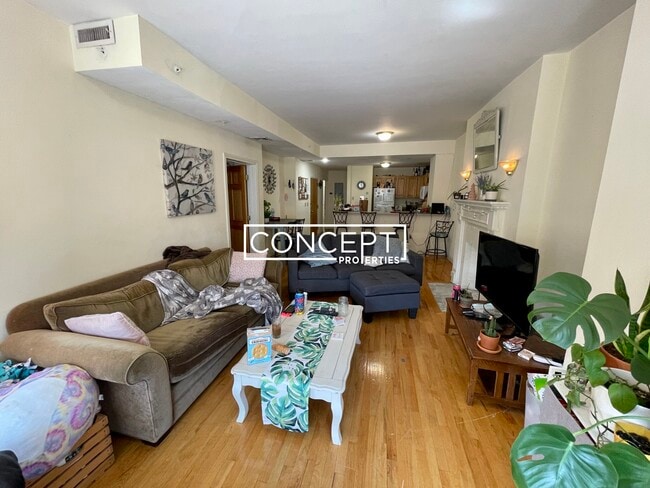 Photo - 1406 Beacon St Unit 2CP