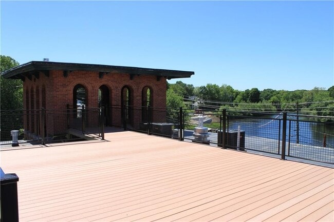 Photo - 624 Washington St