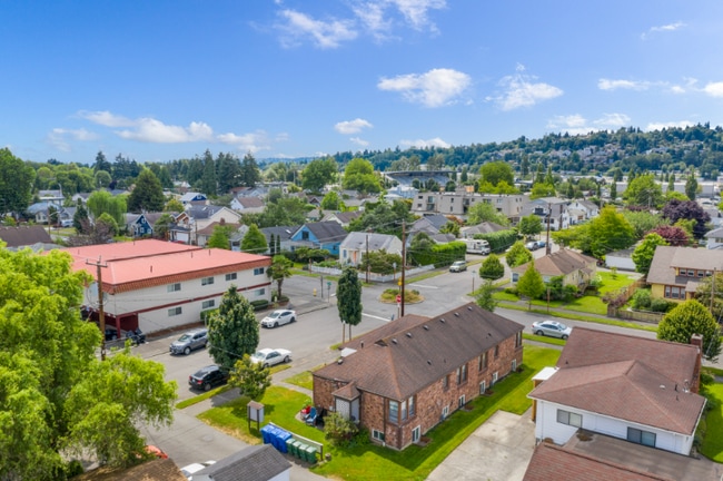 Building Photo - 906.5 N 5th St Rental