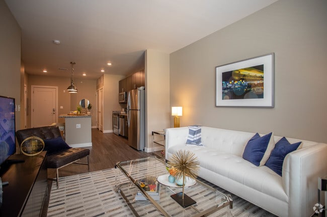 1BR, 1BA - 696 SF Model