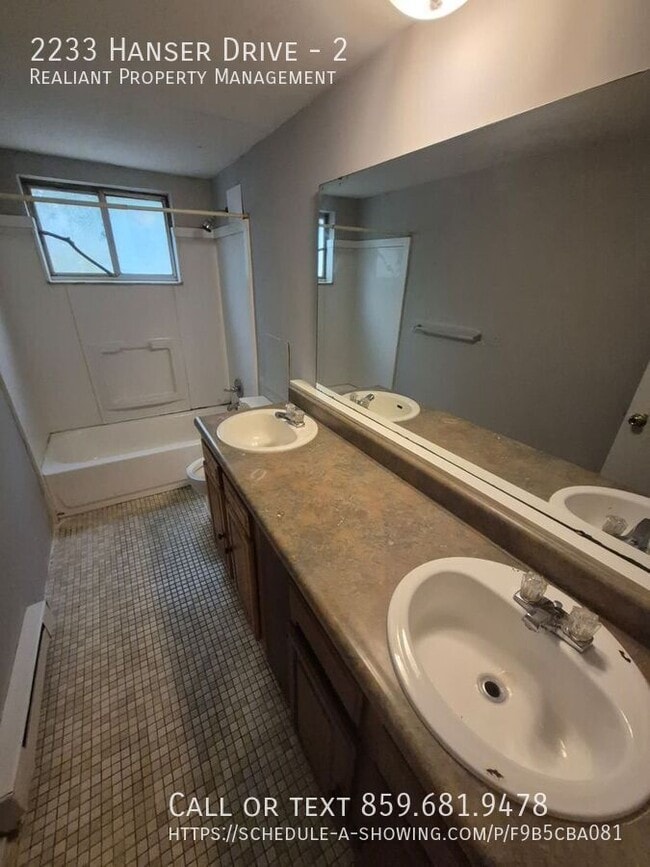 Photo - 2233 Hanser Dr Unidad 2