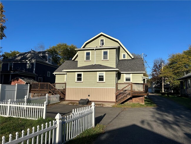 Photo - 409 Hoffman St