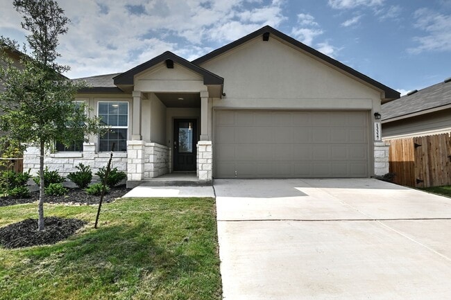 Building Photo - 13327 Whisper Rnch