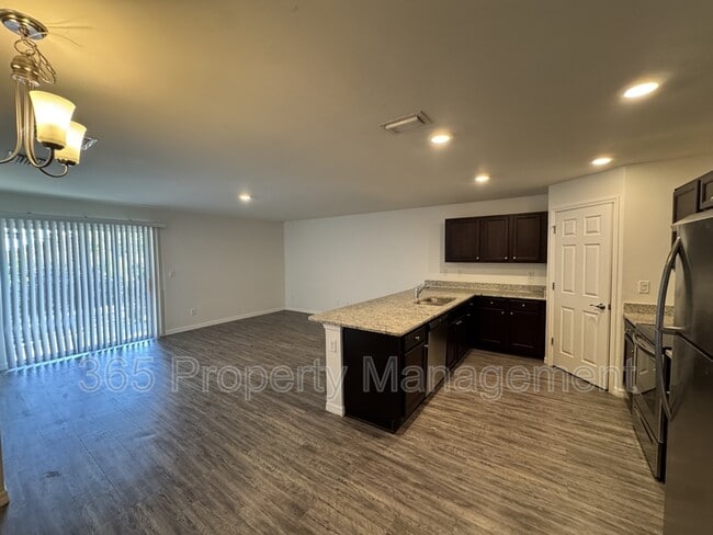 Photo - 26433 Sandhill Blvd