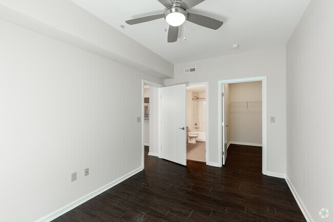 2BR, 2BA