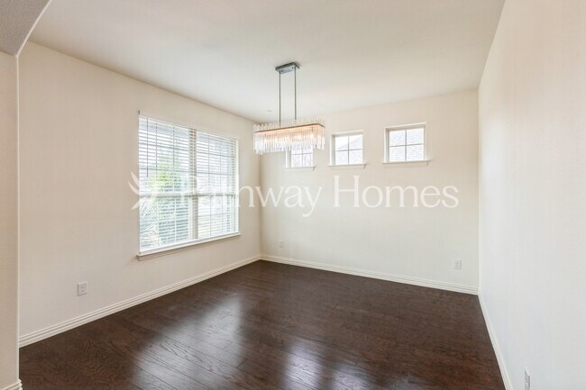 Photo - 2618 Fawn Valley Ave