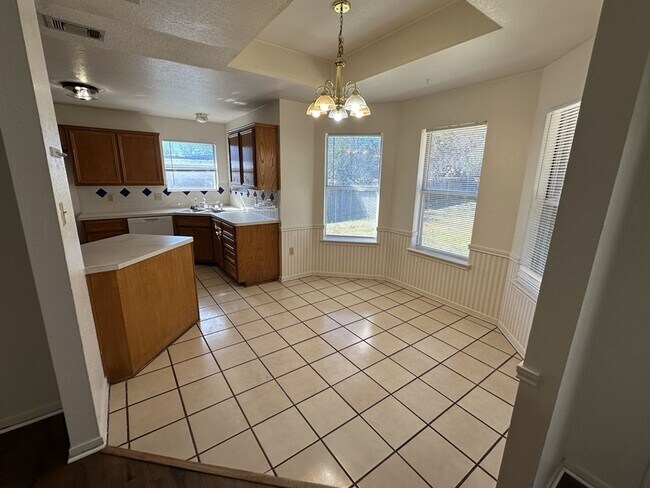 Photo - AVAILABLE NOW! 3 Bed 2 Bath