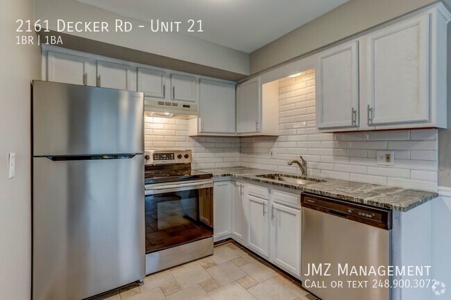 Building Photo - BEAUTIFUL UPDATED APARTMENT IN WALLED LAKE! Unit 21