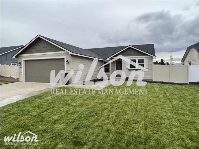 Building Photo - Charming 3BD/2BA in West Valley - Your Ide... Rental