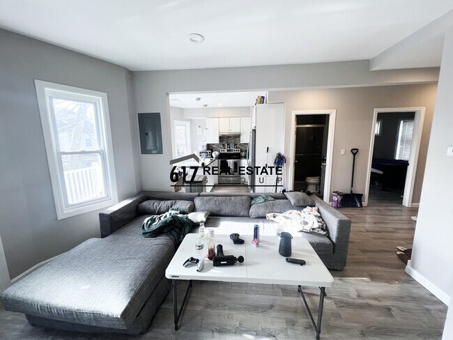 Photo - 39 Long Ave Unit 2