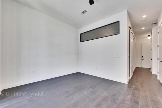 Photo - 800 Embassy Dr Unit 431