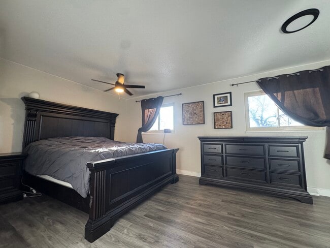 Photo - 7860 Linda Cir