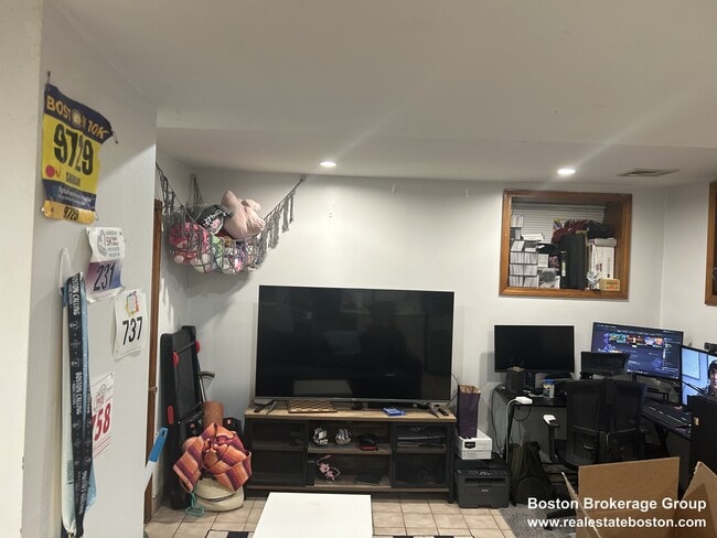 Photo - 80 Mt Pleasant Ave Unit B