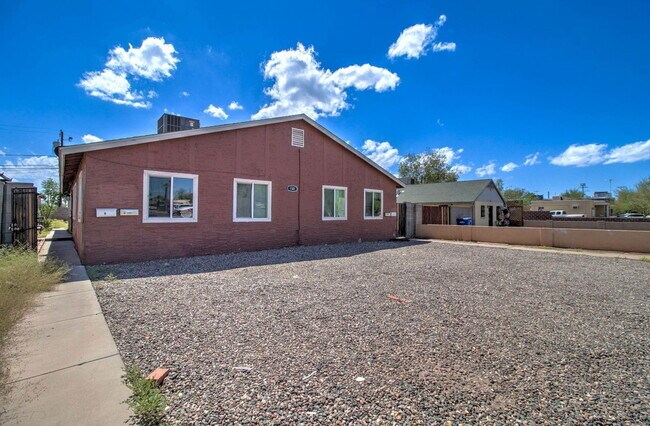 Photo - 1501 E Roosevelt St Unidad 2