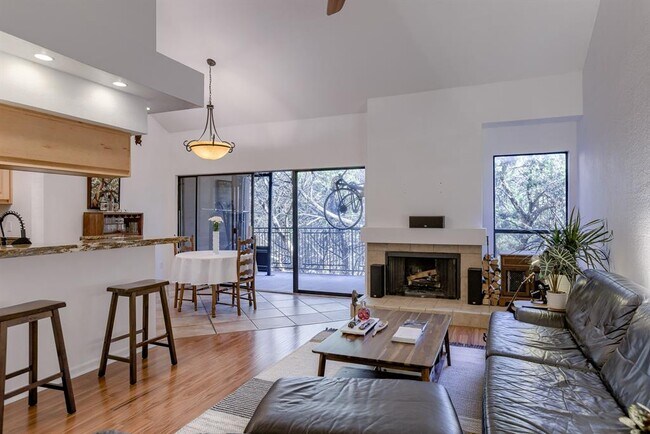 Photo - 4711 Spicewood Springs Rd Unit 2-209