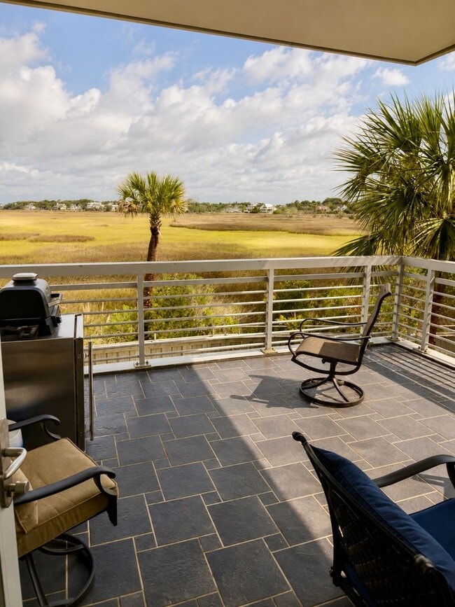 Building Photo - Luxury Lowcountry Waterfront Living at The Tides