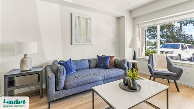 Building Photo - 11505 NE Yacht Harbor Dr Rental