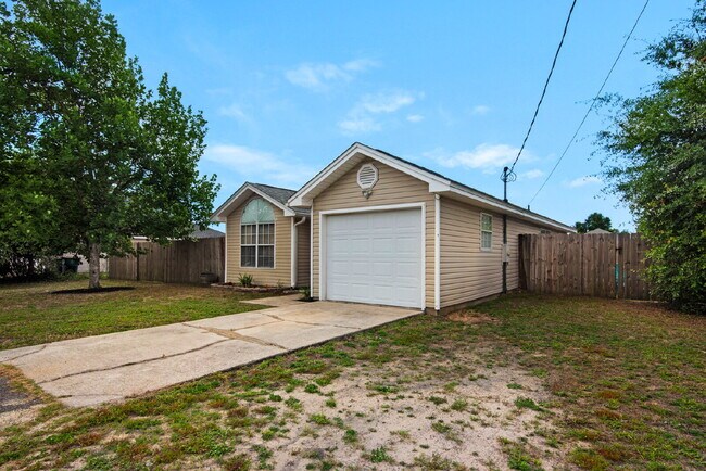 Photo - "Charming 3-Bed, 2-Bath Home in Mary Esthe...