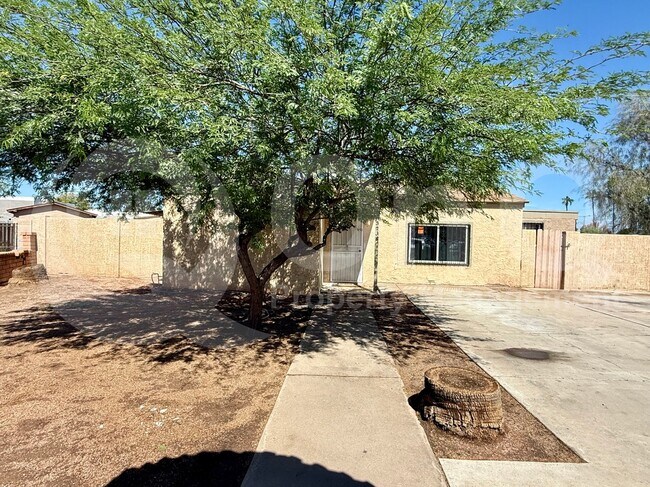 Photo - 3238 W Garfield St