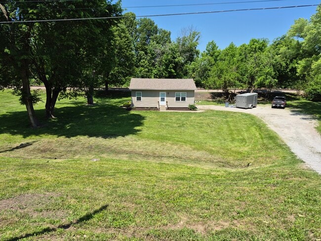 Photo - 402 W Murray St
