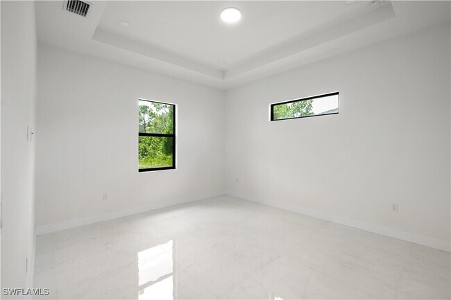 Building Photo - 2813 27th St SW
