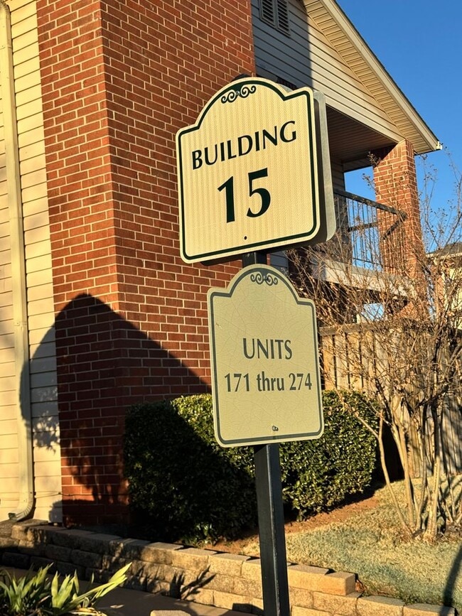 Photo - Beautifully Updated 2BR/2BA Condo in Gated Community – Modern Finishes & Pool Access Unidad 271