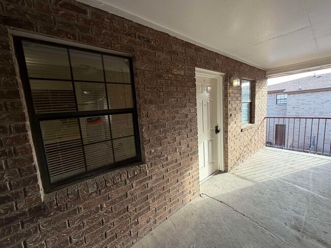 Building Photo - 3801 Salinas Ave Unit 12