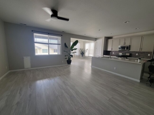 Photo - ALL PROSPECTIVE TENANTS MUST SUBMIT A $58 NON-REFUNDABLE APPLICATION FEE PER APPLICANT ONLINE AND...