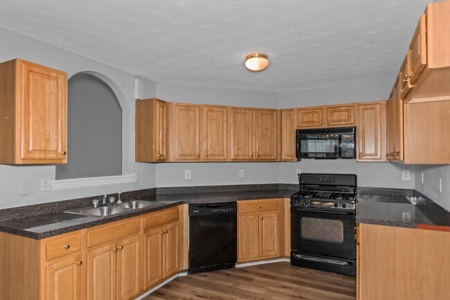 Photo - 195 Charleston Pl