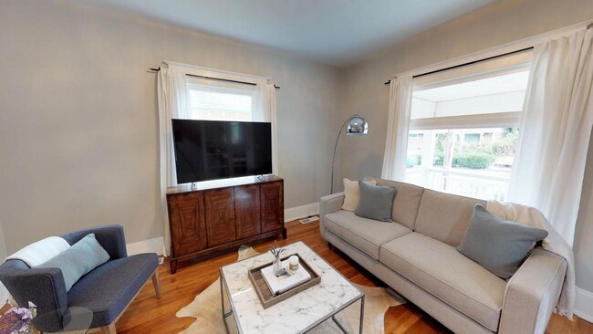 Photo - 4320 SE Holgate Blvd