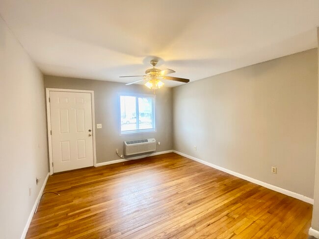 Photo - 515 Laurel Ave Unidad 4
