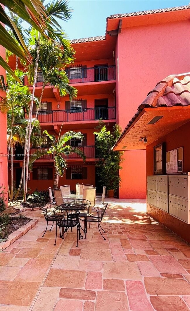 Building Photo - 660 Tennis Club Dr Unit 201