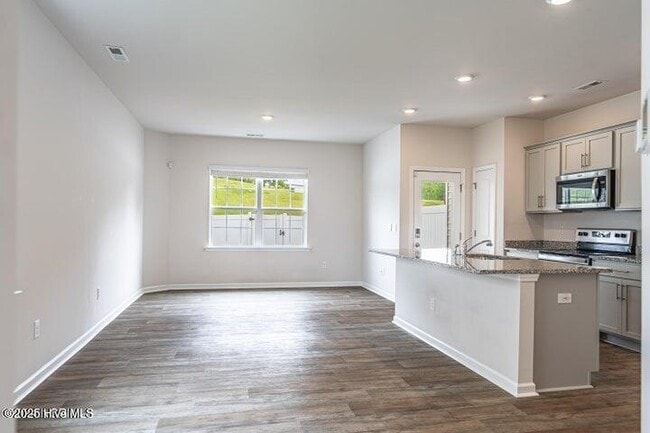 Photo - 1210 Gracie Ln