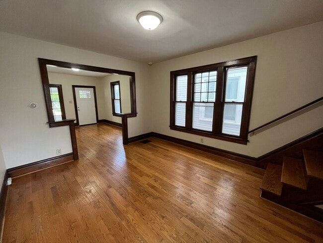 Photo - 431-433 E. Tompkins St. Unit 433