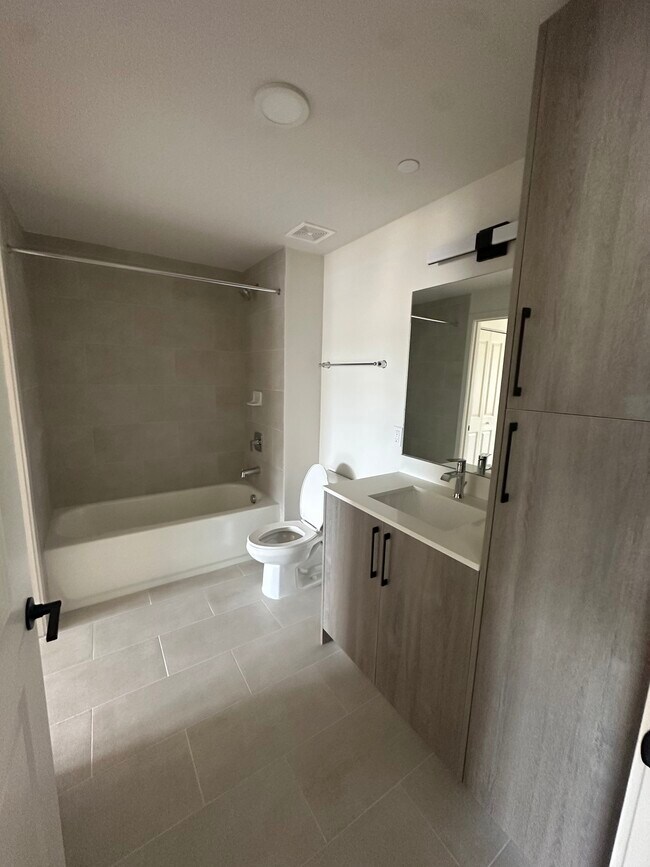 Photo - 10380 SW 182nd St Unidad A3