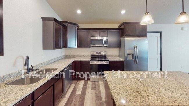 Photo - 591 Westwind Rd