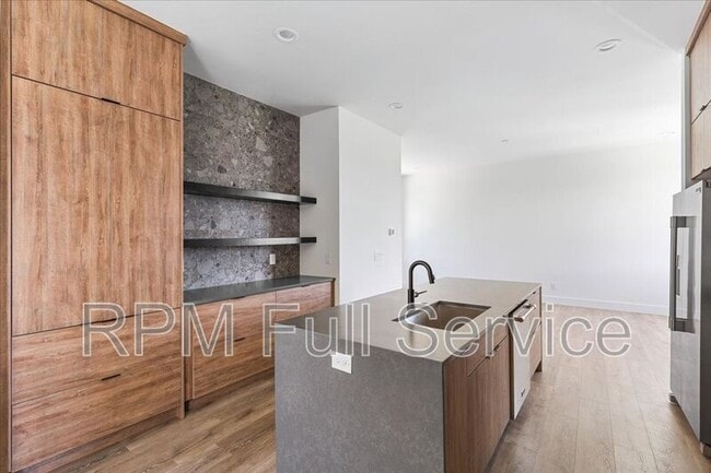 Photo - 827 Ramsey St Unit #B