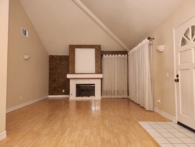 8040 E Snapdragon Ln Unidad 8040 E Snapdragon Lane