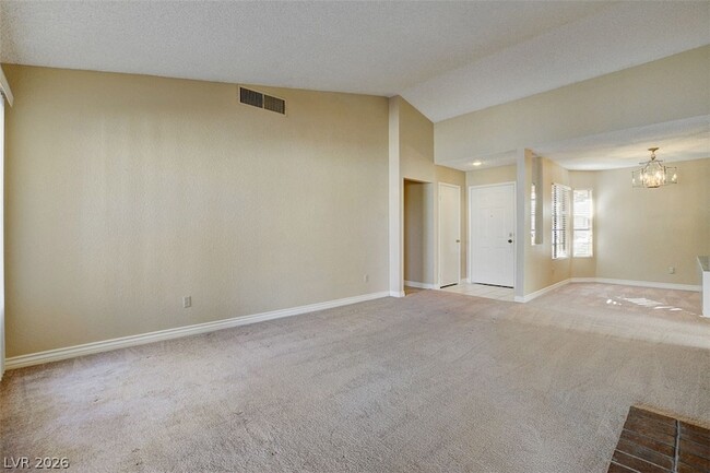 Photo - 2302 Fairbourne Way