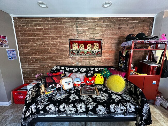 Photo - 1136 S Charles St